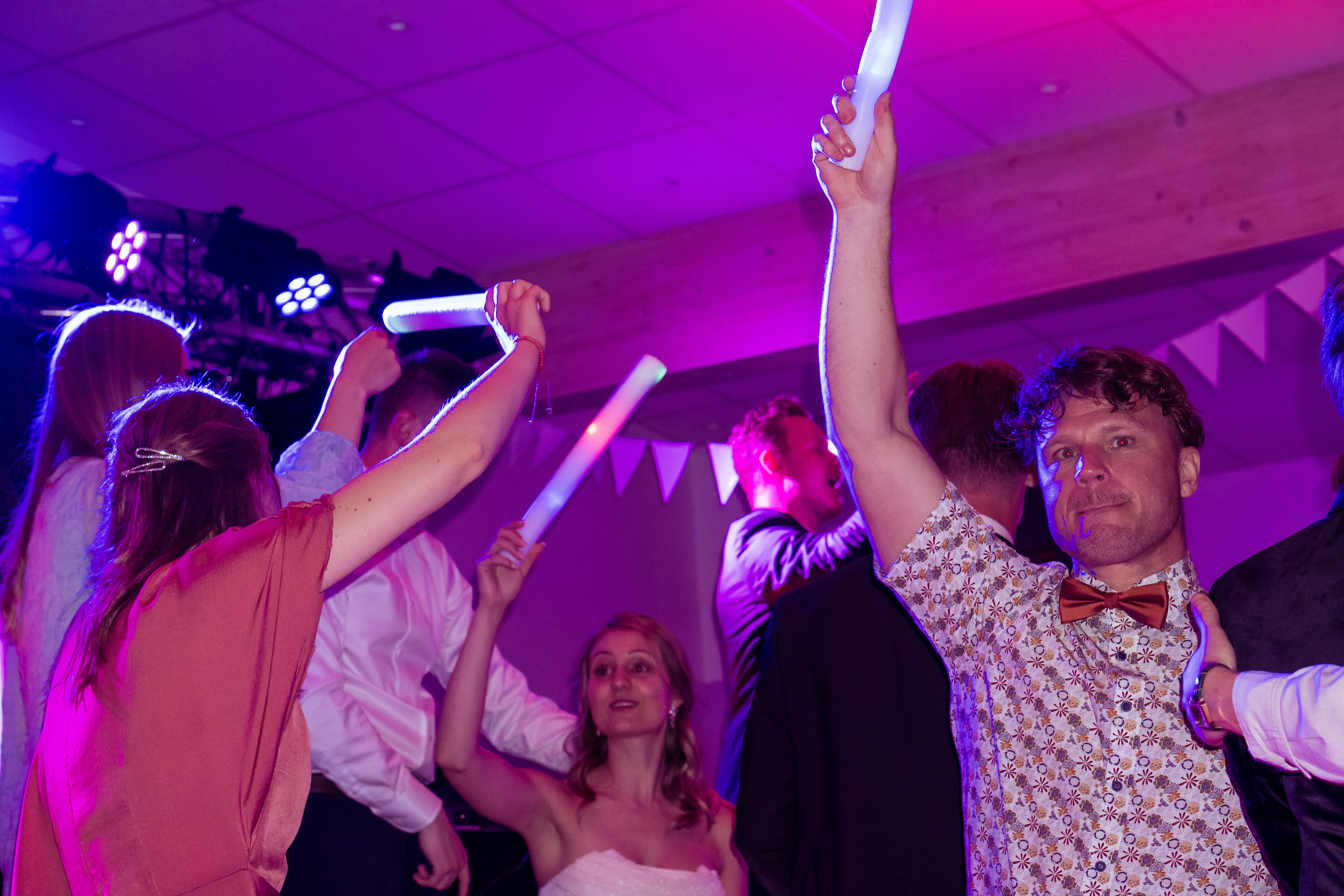 Så får du fullt dansgolv på bröllopet | DJ tips från JwLightAndSound